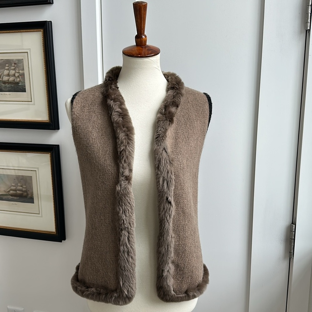 Reversible Cashmere Vest with Sheared Fur Trim S/M